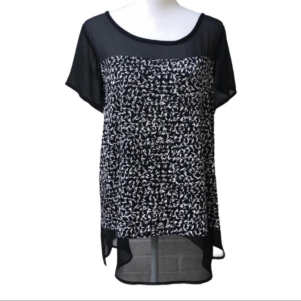 Vince Camuto Lightweight Black Top Size Large